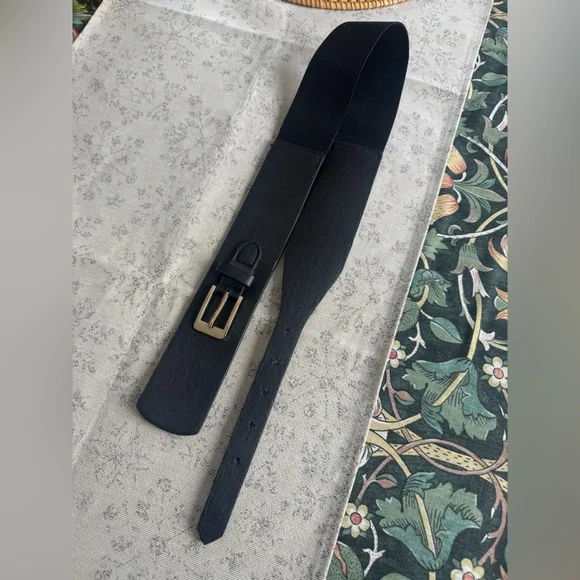 Black leather wide belt - Picture 4 of 11